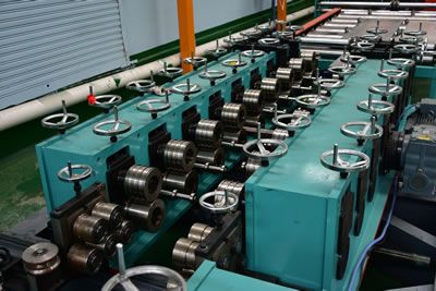 開平機 機械廠專業(yè)生產開平線校平機